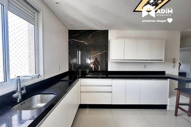 Apartamento para alugar - 182m&sup2; - Centro