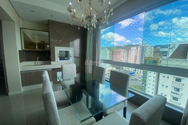 Apartamento &agrave; venda - 190m&sup2; - Meia Praia
