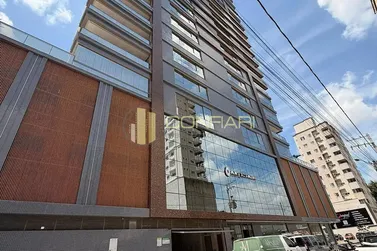 Apartamento &agrave; venda - 135m&sup2; - Meia Praia