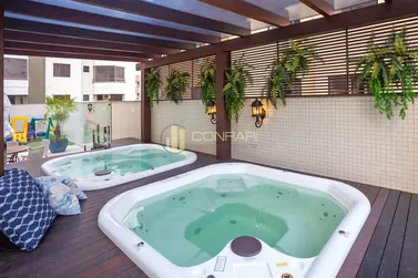 Apartamento &agrave; venda - 190m&sup2; - Meia Praia