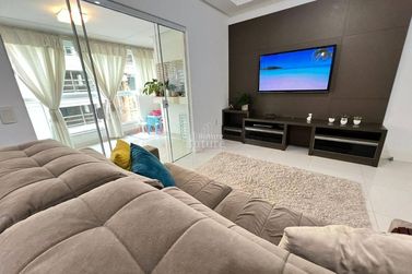 Apartamento &agrave; venda - Meia Praia