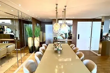 Apartamento &agrave; venda - 500m&sup2; - Meia Praia