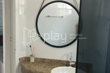 Apartamento &agrave; venda - 126m&sup2; - Meia Praia