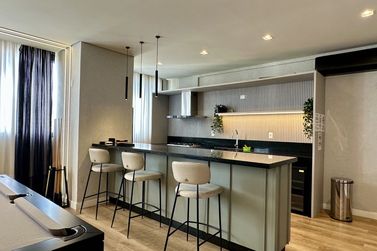 Apartamento &agrave; venda - 70m&sup2; - Meia Praia