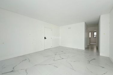 Apartamento &agrave; venda - 160m&sup2; - Meia Praia