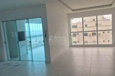Apartamento &agrave; venda - Meia Praia