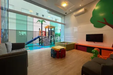 Apartamento &agrave; venda - 208m&sup2; - Centro