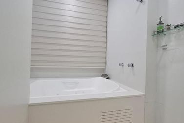 Apartamento para alugar - 162m&sup2; - Meia Praia
