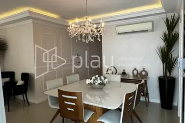 Apartamento &agrave; venda - 158m&sup2; - Meia Praia