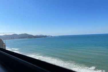 Apartamento &agrave; venda - 200m&sup2; - Meia Praia