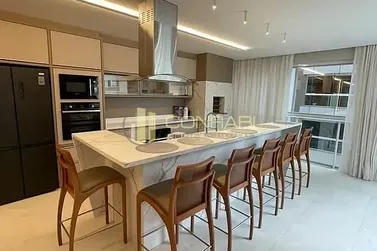 Apartamento para alugar - 163m&sup2; - Meia Praia