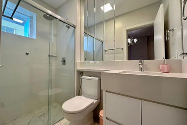 Apartamento &agrave; venda - 137m&sup2; - Meia Praia