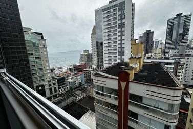 Apartamento &agrave; venda - Meia Praia
