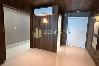 Apartamento &agrave; venda - 180m&sup2; - Meia Praia