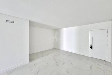 Apartamento &agrave; venda - Meia Praia