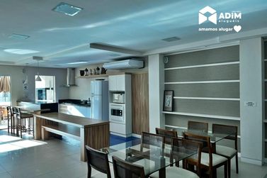 Apartamento para alugar - 111m&sup2; - Centro