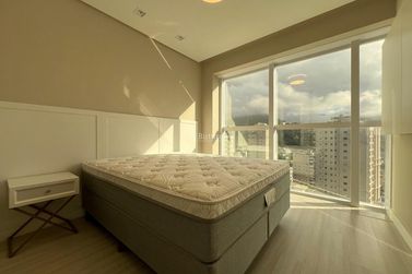 Apartamento &agrave; venda - 138m&sup2; - Centro