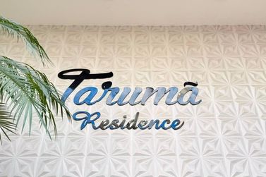 Apartamento &agrave; venda - 136m&sup2; - Meia Praia