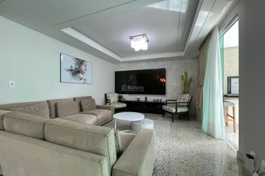 Apartamento &agrave; venda - 350m&sup2; - Meia Praia
