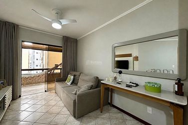 Apartamento &agrave; venda - 115m&sup2; - Meia Praia