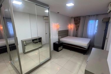 Apartamento para alugar - Meia Praia