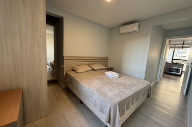 Apartamento &agrave; venda - 65m&sup2; - Meia Praia