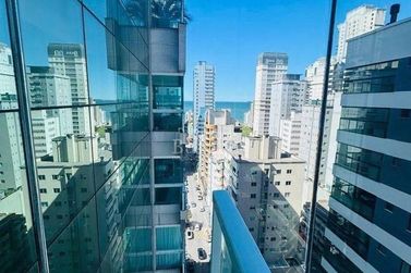 Apartamento &agrave; venda - Meia Praia