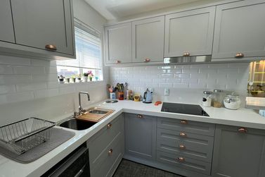Apartamento &agrave; venda - 110m&sup2; - Meia Praia