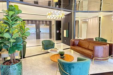 Apartamento &agrave; venda - 151m&sup2; - Meia Praia