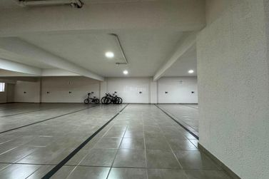 Apartamento &agrave; venda - 160m&sup2; - Meia Praia