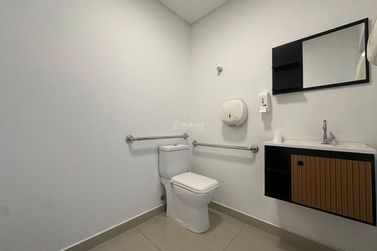 Sala Comercial &agrave; venda - 512m&sup2; - Meia Praia