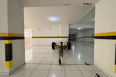 Apartamento &agrave; venda - 130m&sup2; - Meia Praia