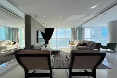 Apartamento &agrave; venda - 273m&sup2; - Meia Praia