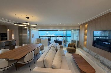 Apartamento &agrave; venda - Meia Praia