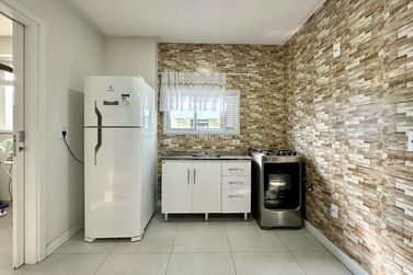 Apartamento &agrave; venda - 118m&sup2; - Meia Praia
