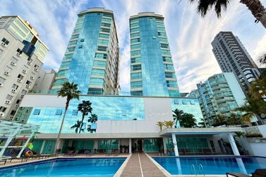 Apartamento &agrave; venda - 200m&sup2; - Meia Praia