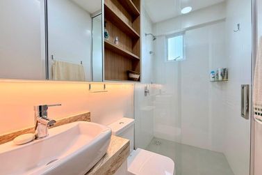 Apartamento &agrave; venda - 129m&sup2; - Meia Praia