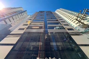 Apartamento &agrave; venda - 107m&sup2; - Centro