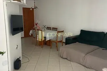Apartamento &agrave; venda - 115m&sup2; - Meia Praia