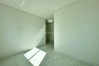 Apartamento &agrave; venda - 159m&sup2; - Meia Praia