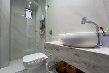 Apartamento &agrave; venda - 109m&sup2; - Meia Praia