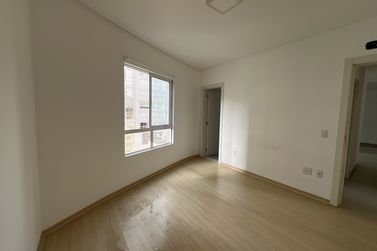 Apartamento &agrave; venda - Meia Praia