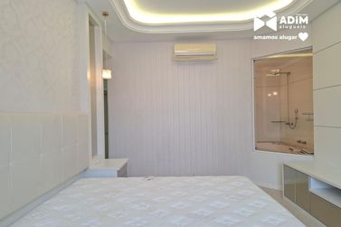 Apartamento para alugar - 172m&sup2; - Meia Praia