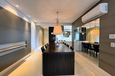 Apartamento &agrave; venda - 128m&sup2; - Centro