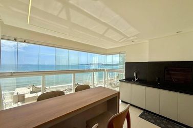 Apartamento &agrave; venda - Meia Praia