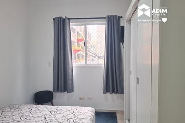 Apartamento para alugar - 111m&sup2; - Meia Praia