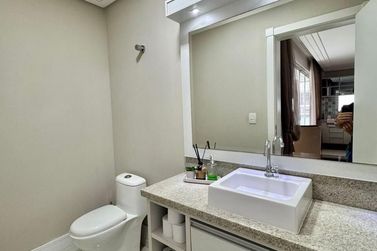 Apartamento &agrave; venda - 118m&sup2; - Meia Praia