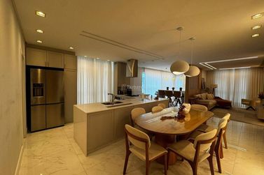 Apartamento &agrave; venda - Meia Praia