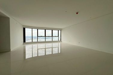 Apartamento &agrave; venda - 530m&sup2; - Barra Sul