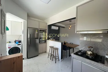 Apartamento &agrave; venda - 120m&sup2; - Meia praia